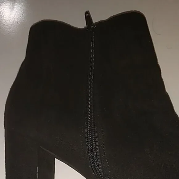 Fashion Nova Boots Heels Women’s Size 10 Black Faux Suede Peep Toe - Picture 5 of 7